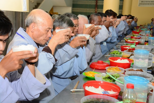 Dharma Talk “Peaceful place to stop ” – The 96th Seven-Day Retreat